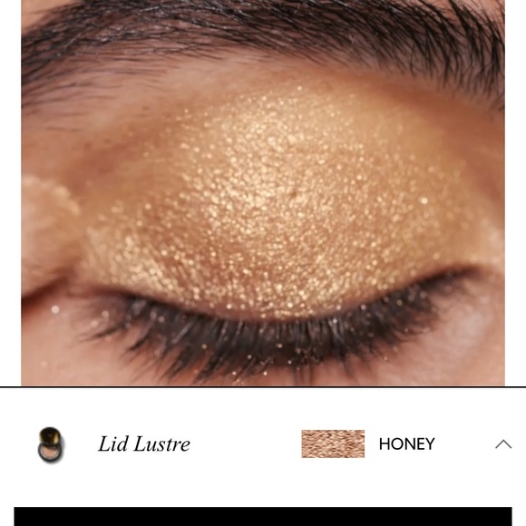 Victoria Beckham Lid Lustre crystal infused eyeshadow in Honey - Picture 5 of 5